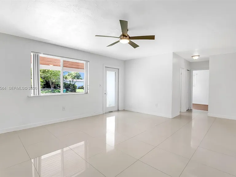 9841 Dominican Dr — Photo 6