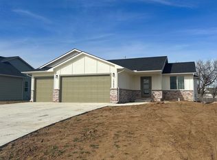 10606 W Graber Cir, Wichita, KS 67215