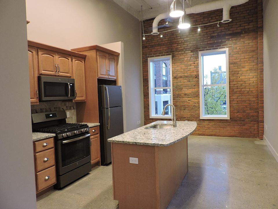 2nd image of 159 W Michigan Ave Unit D