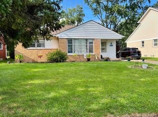 18474 Beverly Rd, Beverly Hills, MI 48025