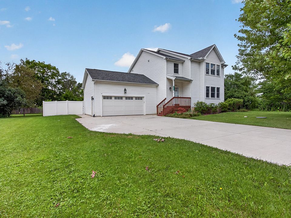 1st image of 7698 Dalton Rd