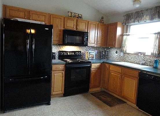 3rd image of 5914 Westbend Dr