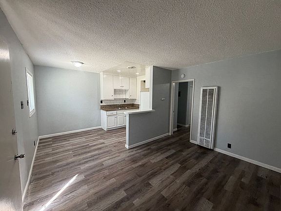 3rd image of 2315-2317 E Spaulding St #2