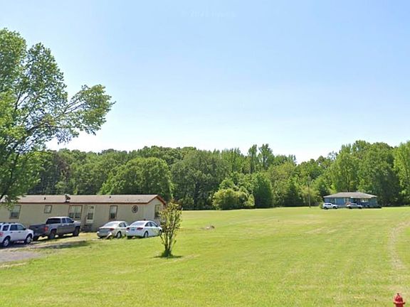 2nd image of 204 Rainwater Dr