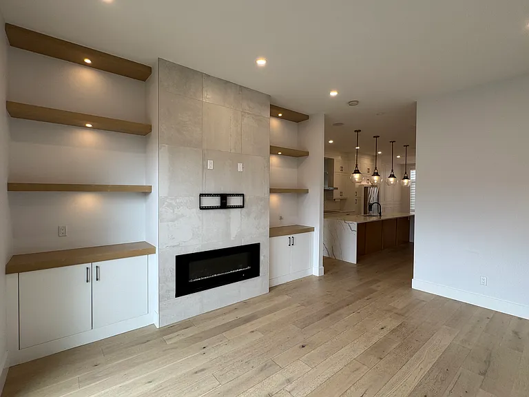 521 23rd Ave NE #521A — Photo 8