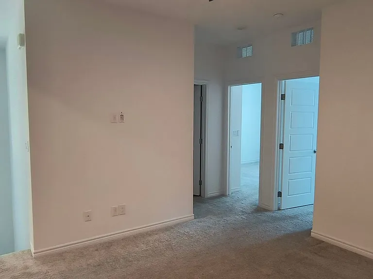 600 N Carriage Hill Dr #1089 — Photo 7