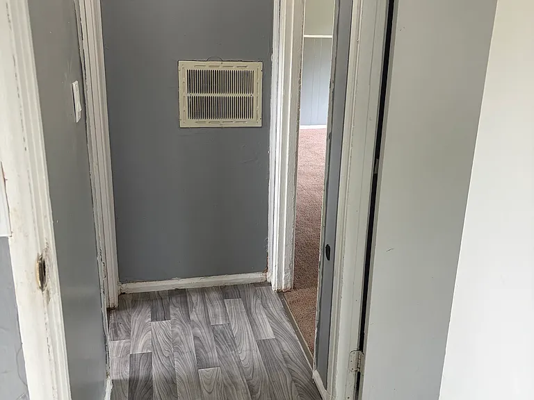 2182 Warrick St — Photo 13