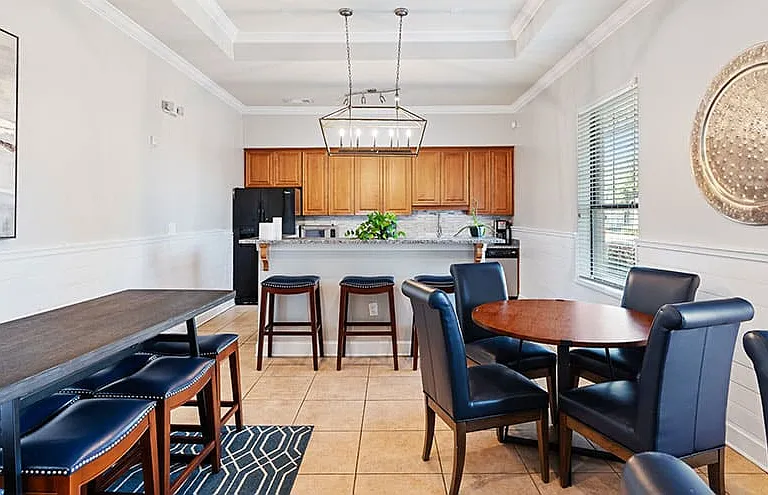 The Arlington at Eastern Shore Centre Apartments — Photo 22