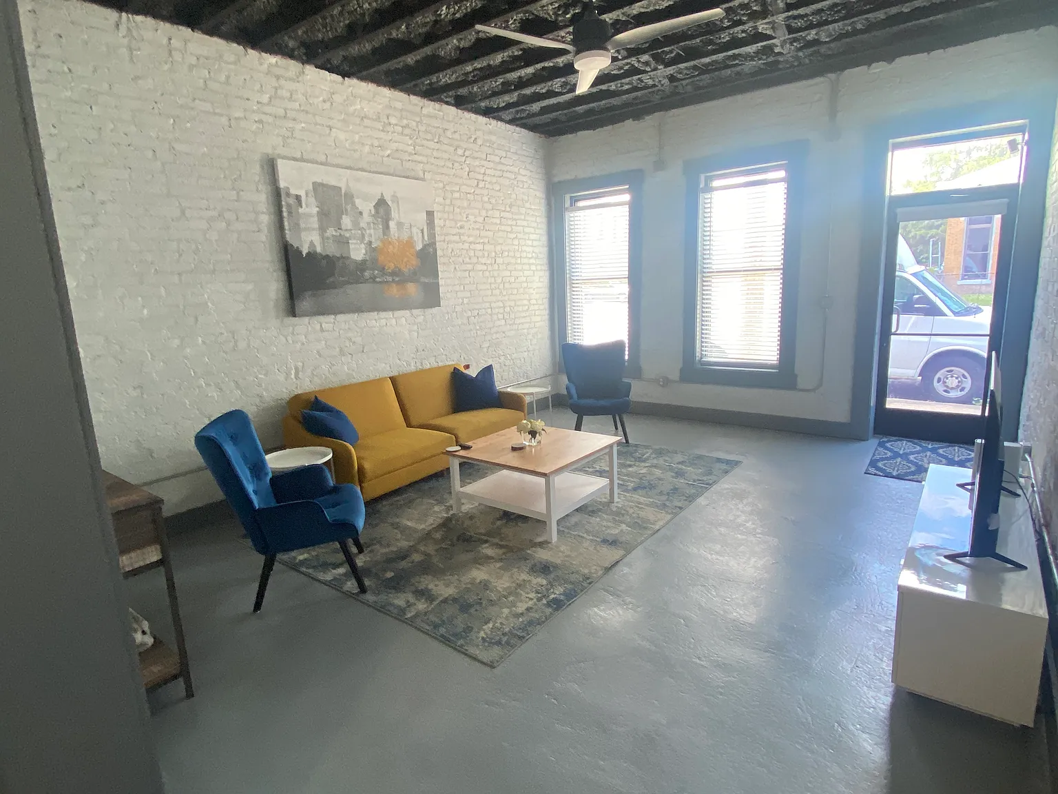 1 bed, 850 sqft, $1,150 — Photo 1