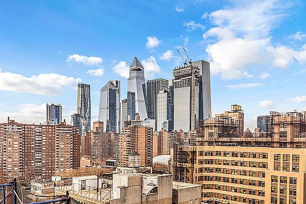 1st image of 208 W 23rd St APT 1606