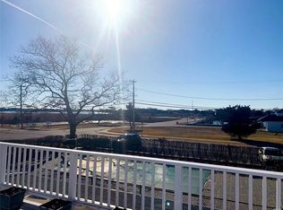 58 Library Ave #8, Westhampton Beach, NY 11978