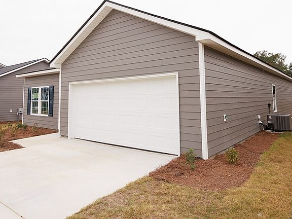 5th image of 68 Wood Hill Dr