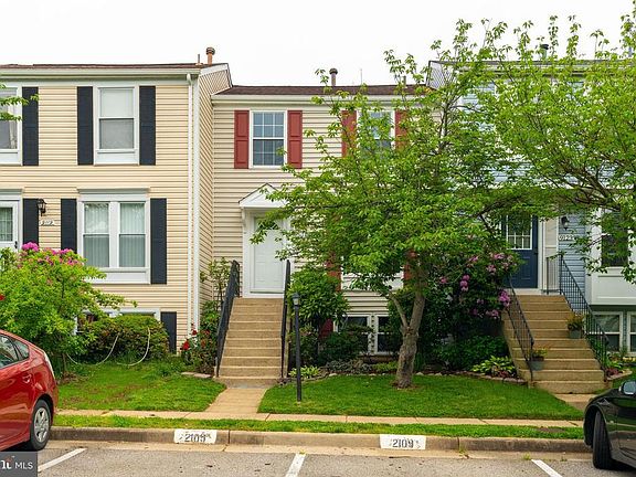 2nd image of 9121 Aspenpark Ct