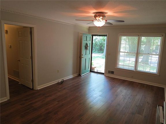 4th image of 416 Glenwood Ave