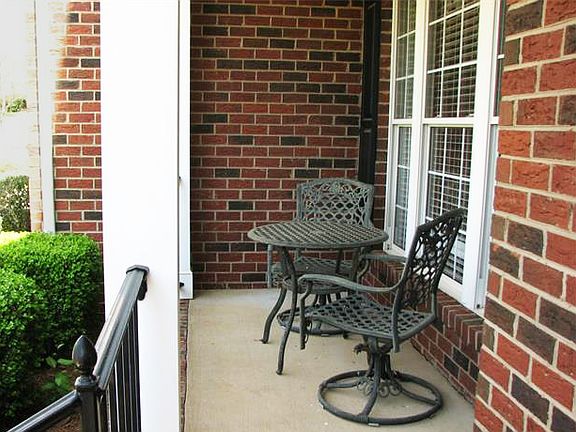 2nd image of 4248 Belle Meade Cir