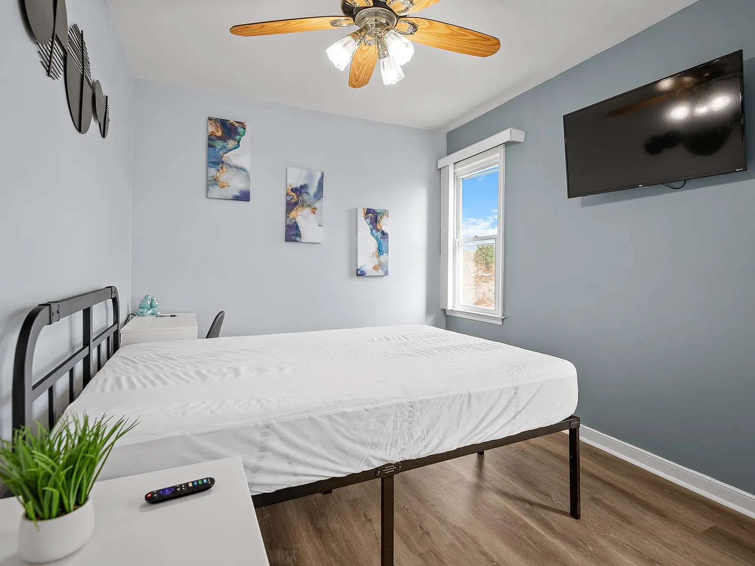 4 bed, 3.0 bath, 1752 sqft, $1,027 — Photo 3