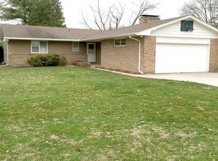 3209 Greenwood Dr, Dewey, IL 61840