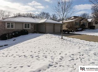 19227 Spyglass Ct, Plattsmouth, NE 68048