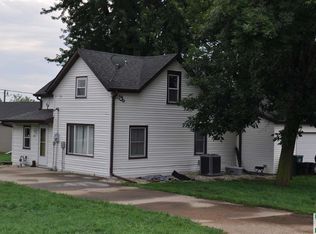 500 E Division St, Alton, IA 51003