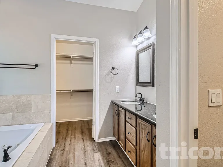 15028 W Honeysuckle Ln — Photo 10