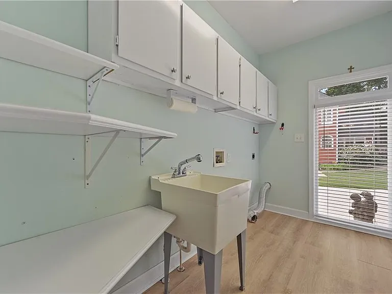 1792 Bristol Farms Ct — Photo 24
