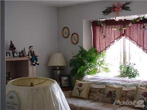 5th image of 278 Woodlake Manor Dr