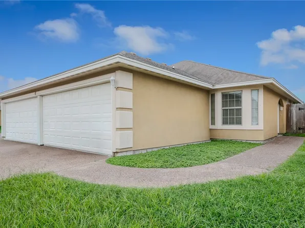 6630 Rhine Dr #B, Corpus Christi, TX 78412