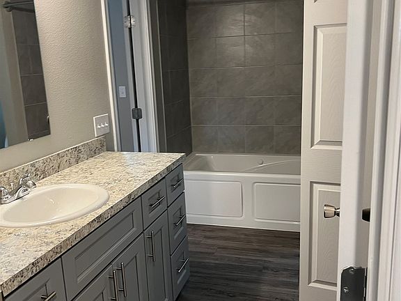 3rd image of 6108 Abrams Rd #215