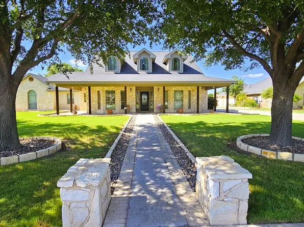 1714 Hudson Oaks Dr, San Angelo, TX 76904