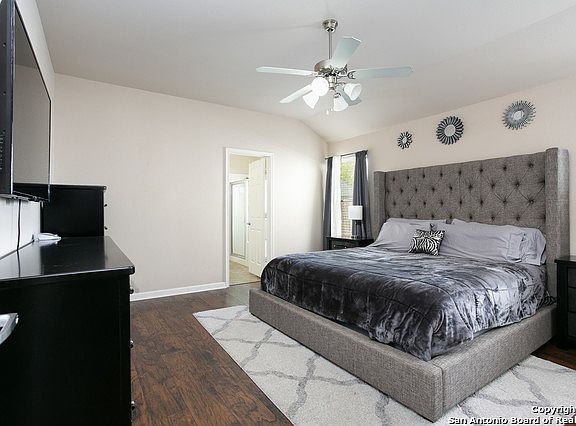 5th image of 3929 Wensledale Dr