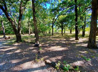 1445 Shadow Valley Rd, Whitesboro, TX 76273