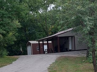 23752 230th Ave, Centerville, IA 52544