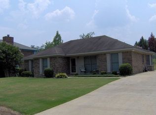 5552 Saratoga Dr, Columbus, GA 31907