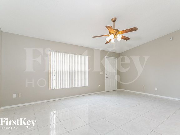 3rd image of 1420 Kissimmee Dr