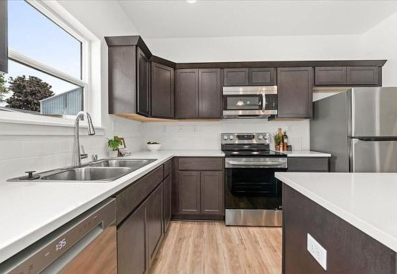 2nd image of 804 E F St #B