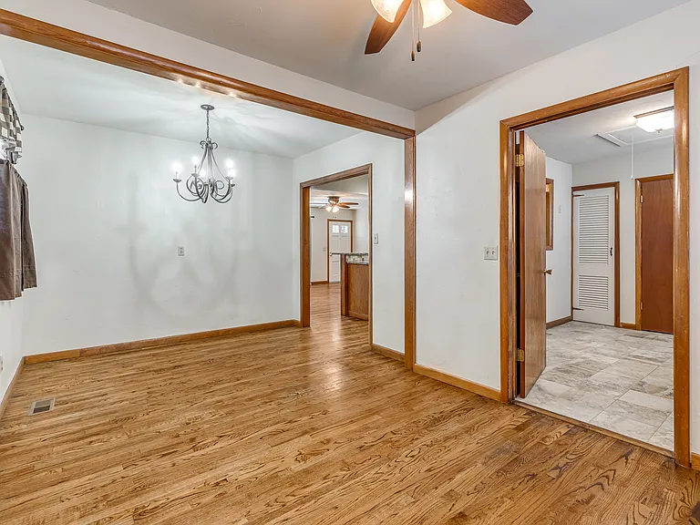 4701 N Peniel Ave — Photo 16