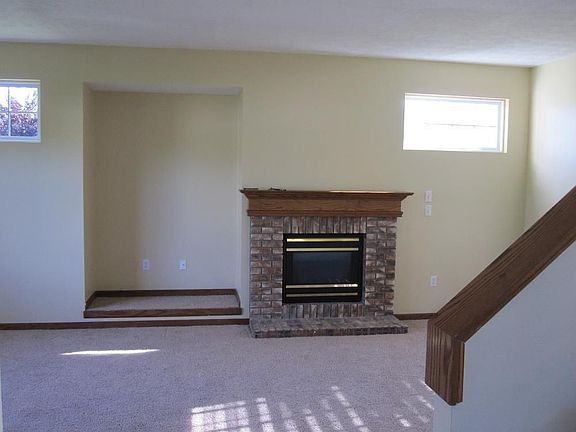 3rd image of 873 Norwegian Wood Dr