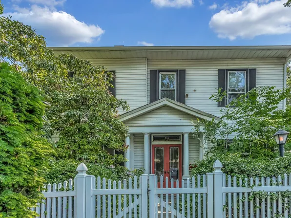 84 Townsend Avenue image 1 of 30