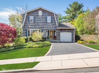 12 Loret Ln, East Northport, NY 11731