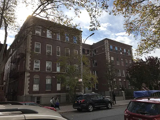 Rented by Mdays Realty | media 7