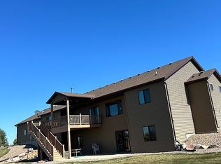 3272 36th St, Mandan, ND 58554