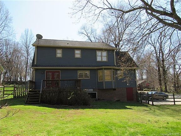 5th image of 212 Treeline Dr