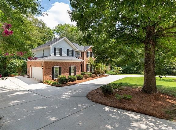 3rd image of 2714 Tealwood Dr