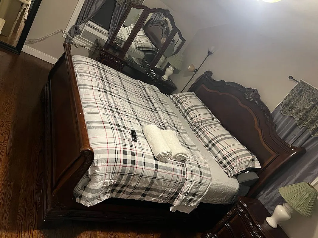 1 bed, 1.0 bath, 125 sqft, $1,200 — Photo 4