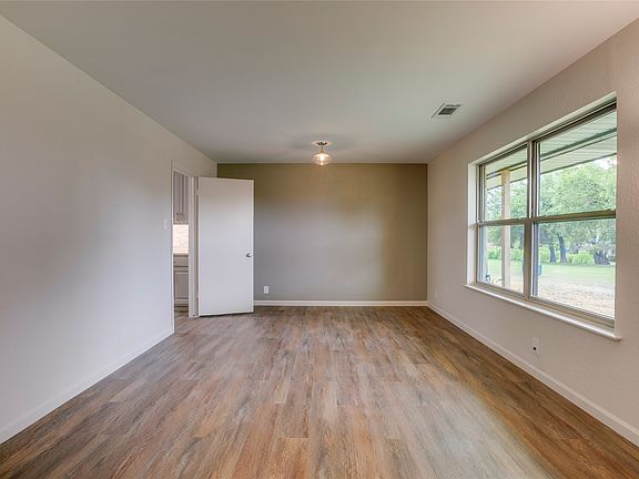 4th image of 6945 Clearglen Dr