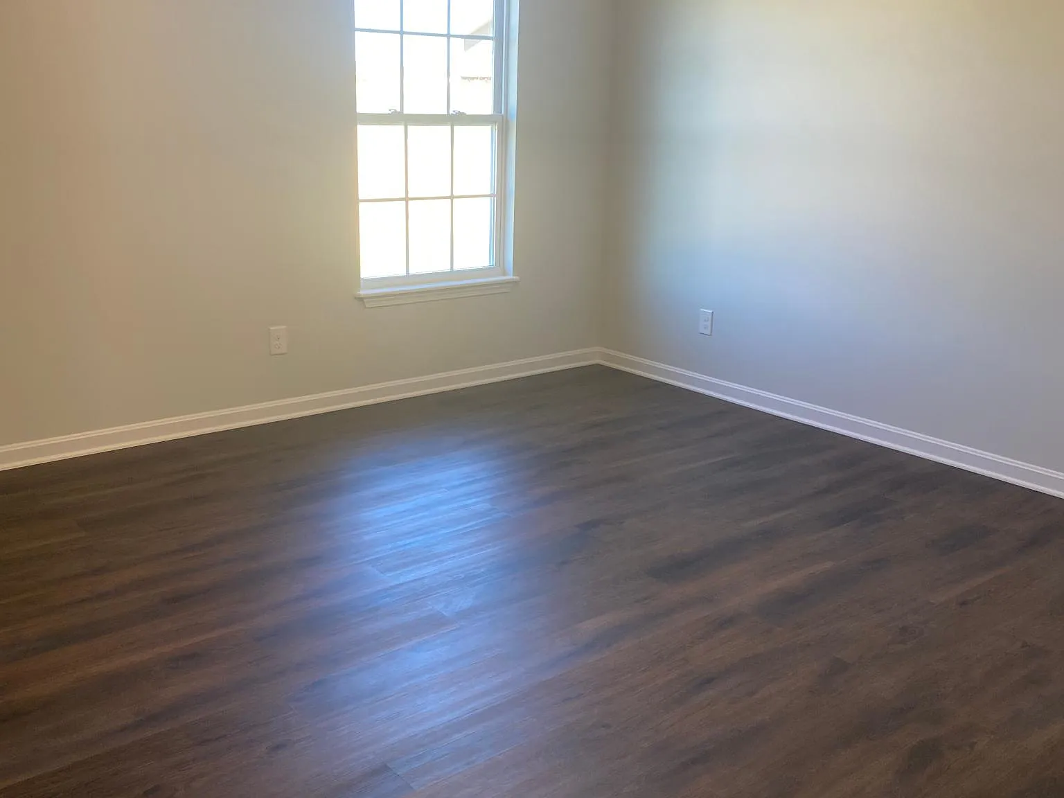 2 bed, 1100 sqft, $1,350 — Photo 4