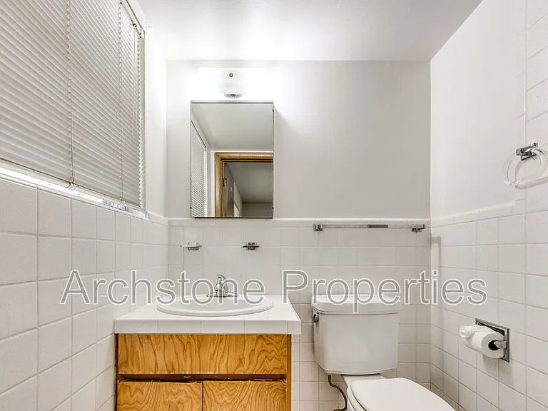 3121 Lakeside Dr — Photo 28