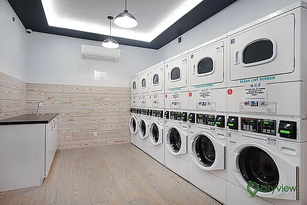 Rented by City View Living | media 28