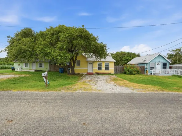 402-406 408th E, Rockport, TX 78382