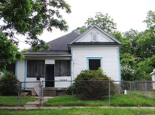 2465 Forrest St, Beaumont, TX 77703